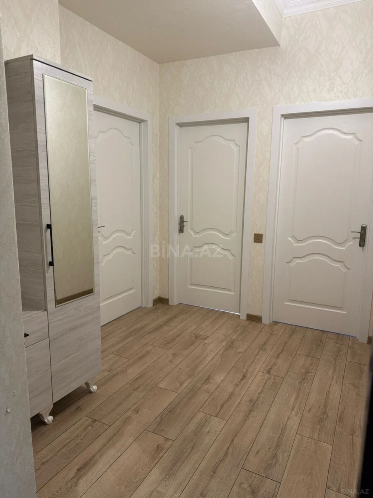 Satılır 3 otaqlı mənzil 64.2 m²