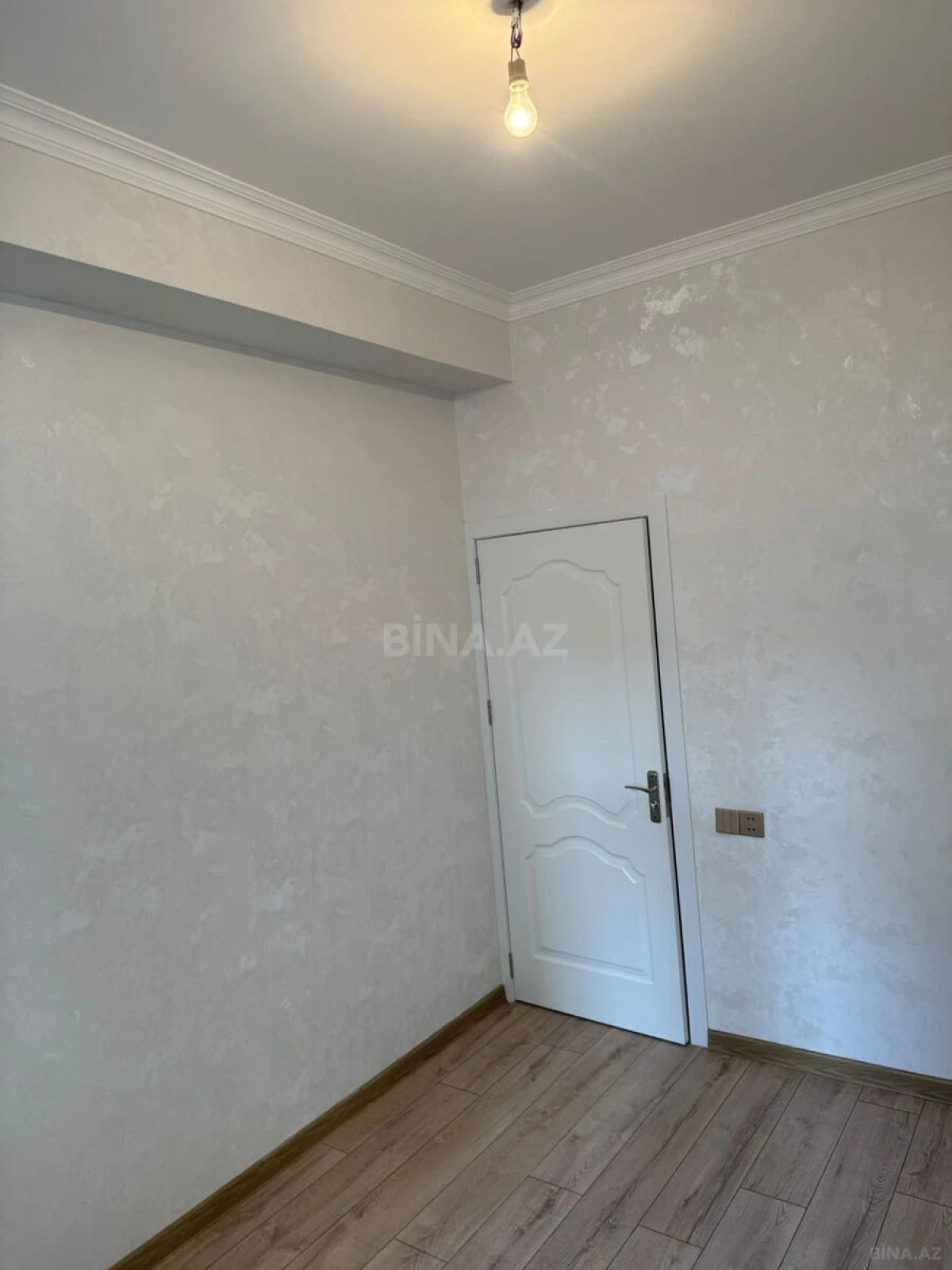 Satılır 3 otaqlı mənzil 64.2 m²