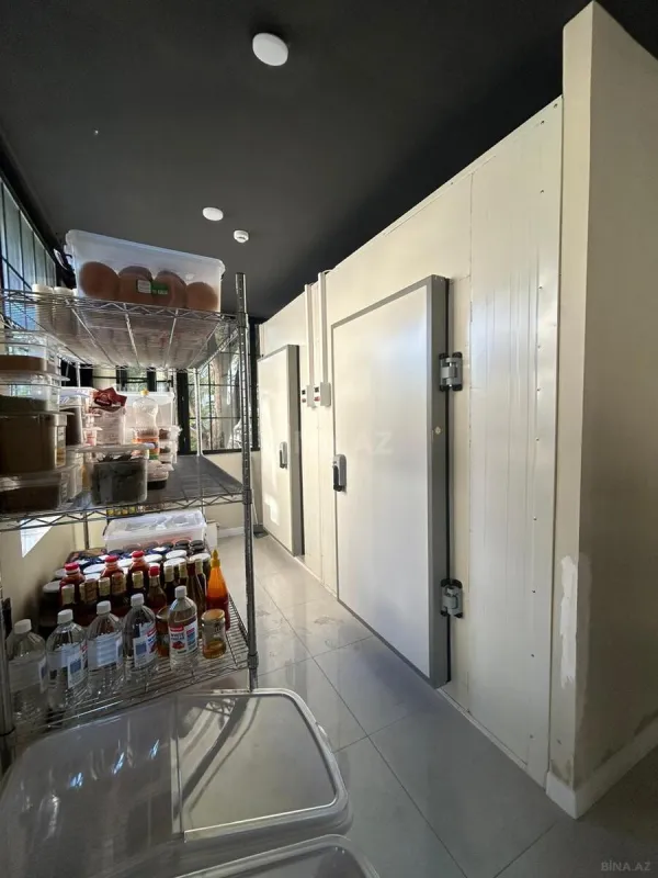 Satılır obyekt 250 m²