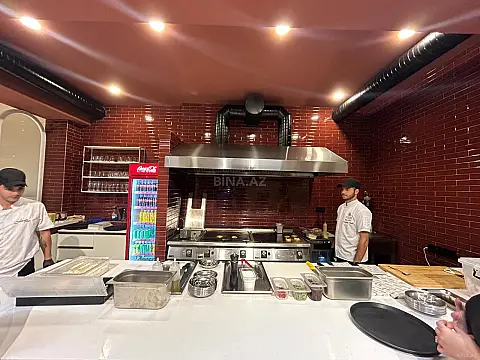 Satılır obyekt 250 m²