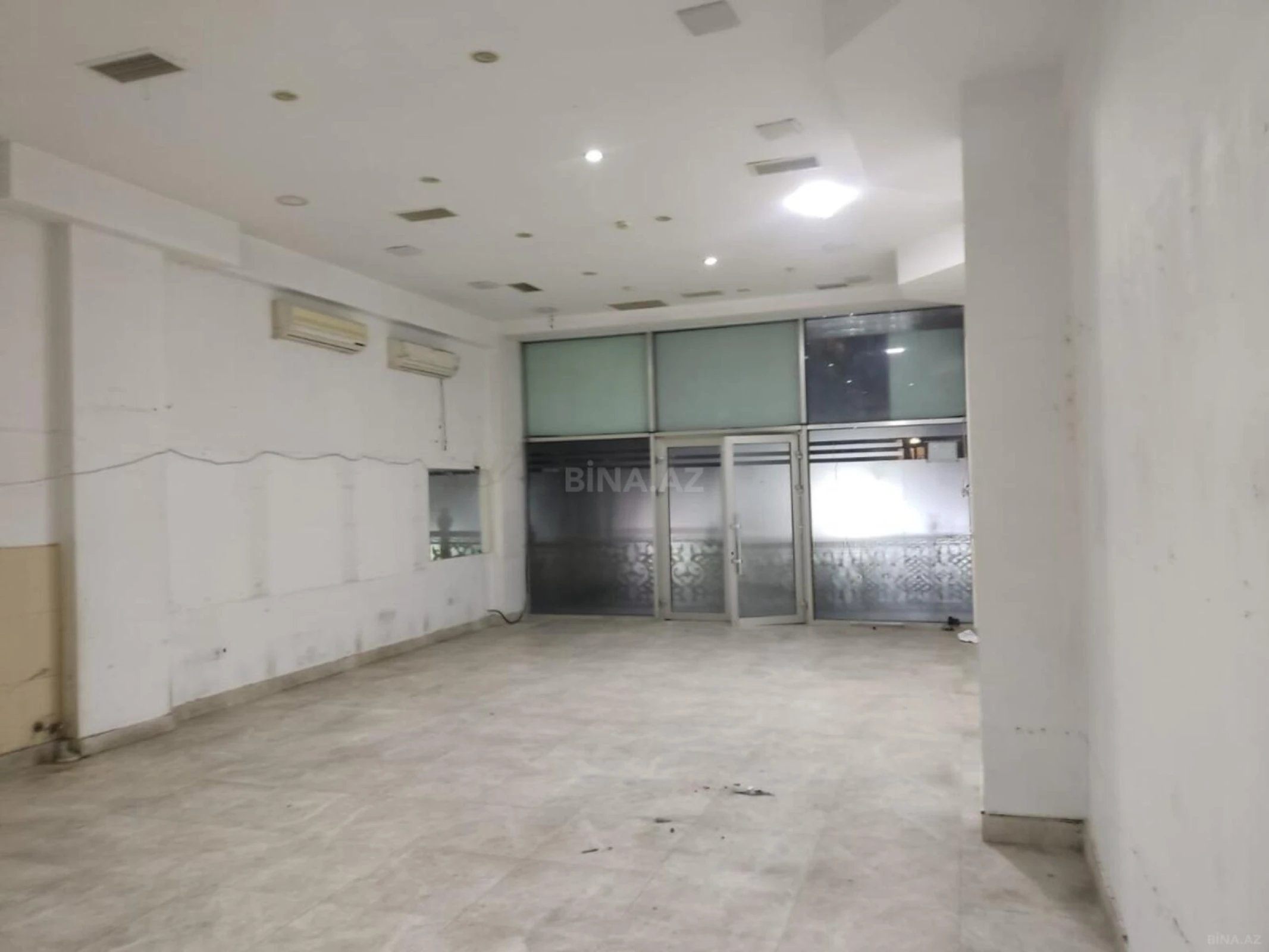 Kirayə verilir obyekt 95 m²