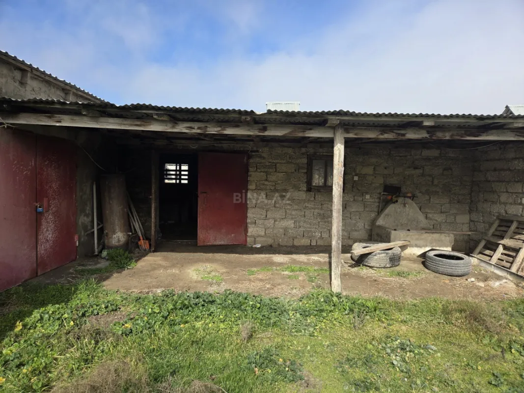 Satılır 3 otaqlı həyət evi 100 m²