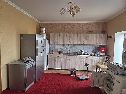 Satılır 3 otaqlı həyət evi 100 m²