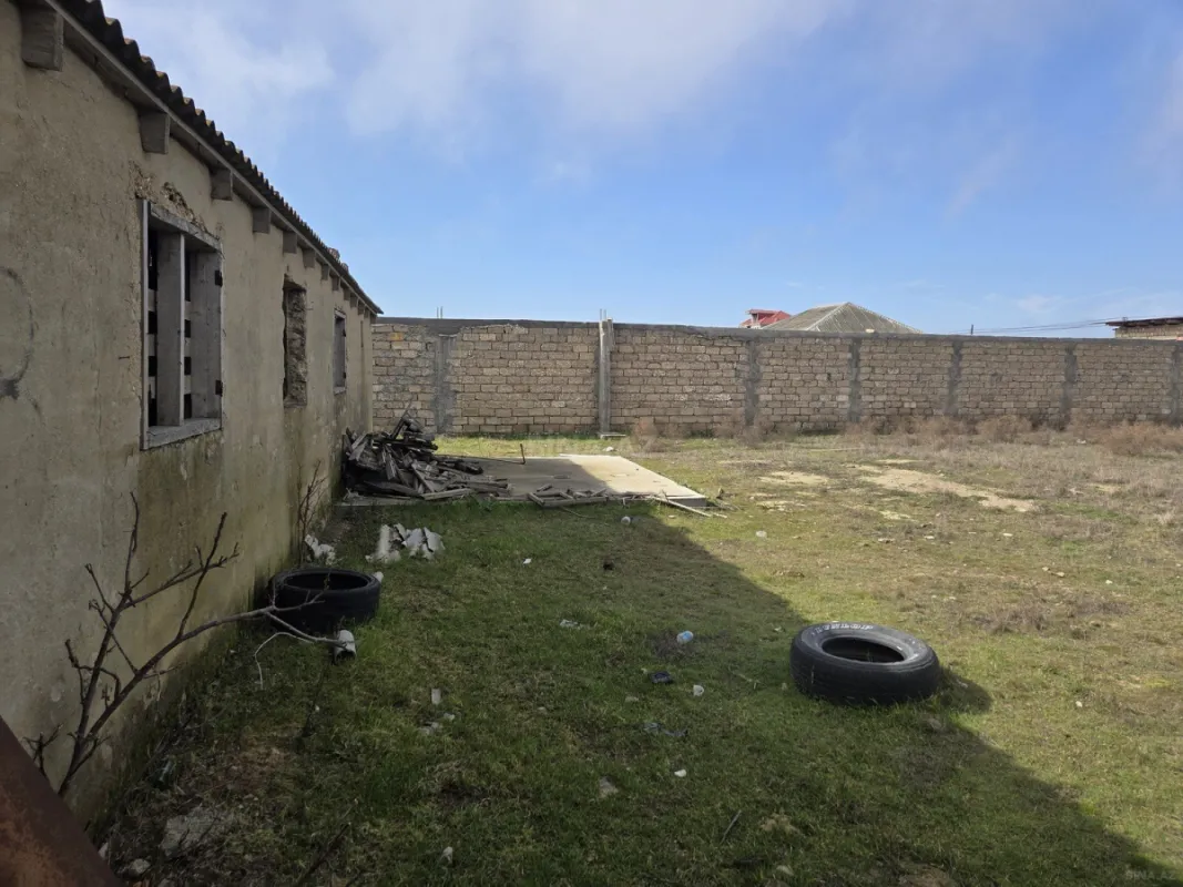 Satılır 3 otaqlı həyət evi 100 m²