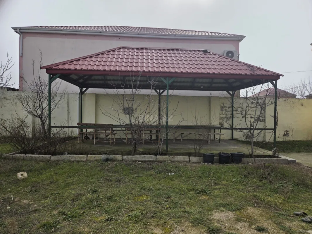 Satılır 3 otaqlı həyət evi 100 m²