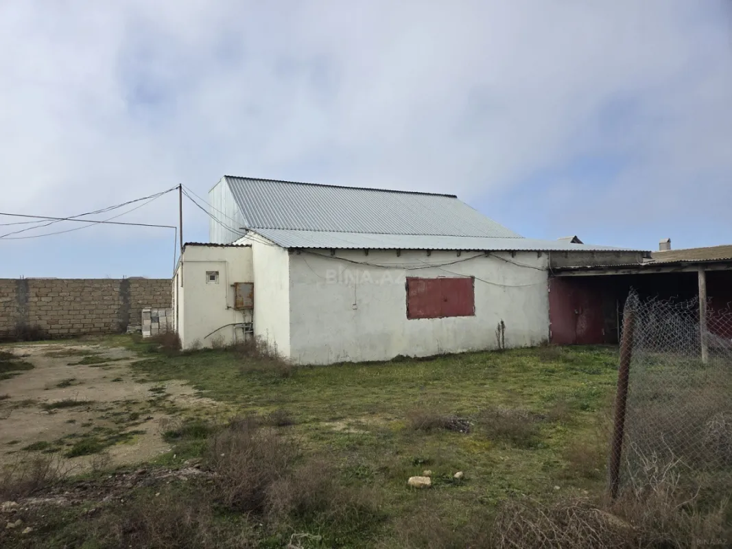 Satılır 3 otaqlı həyət evi 100 m²