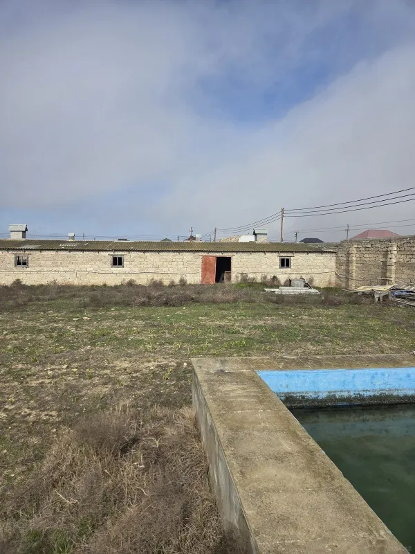 Satılır 3 otaqlı həyət evi 100 m²