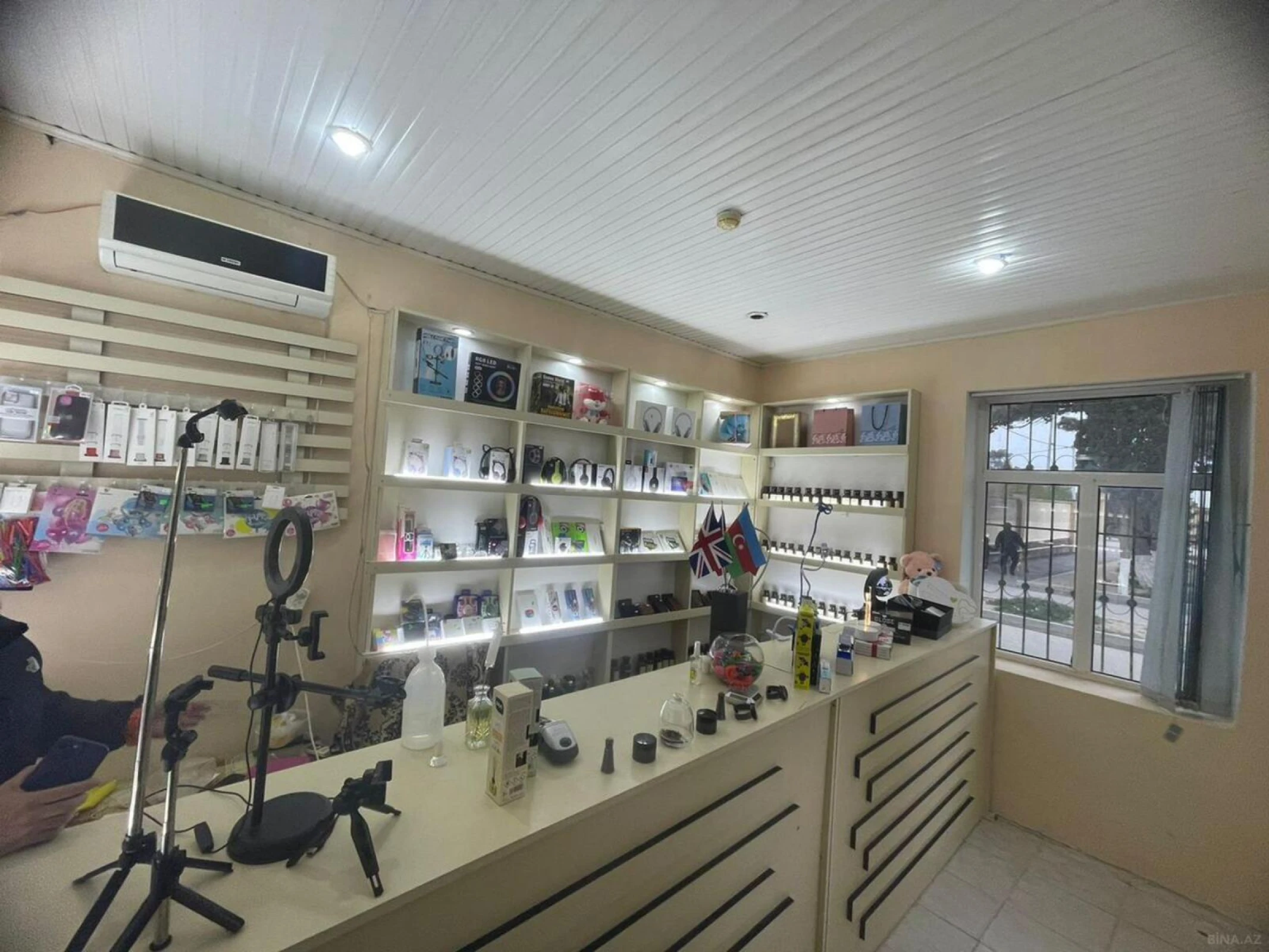 Satılır obyekt 80 m²