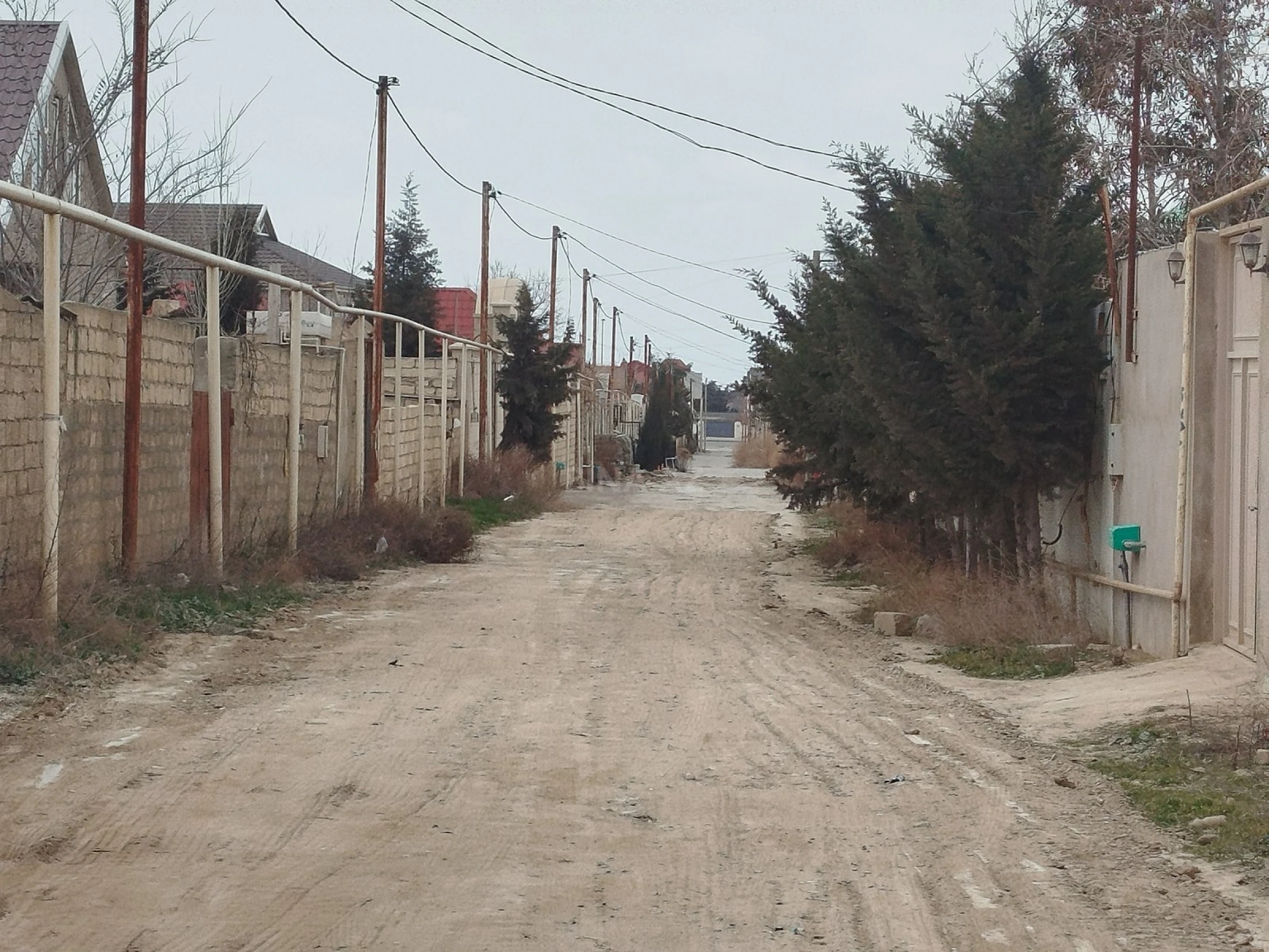 Satılır torpaq sahəsi 12 m²