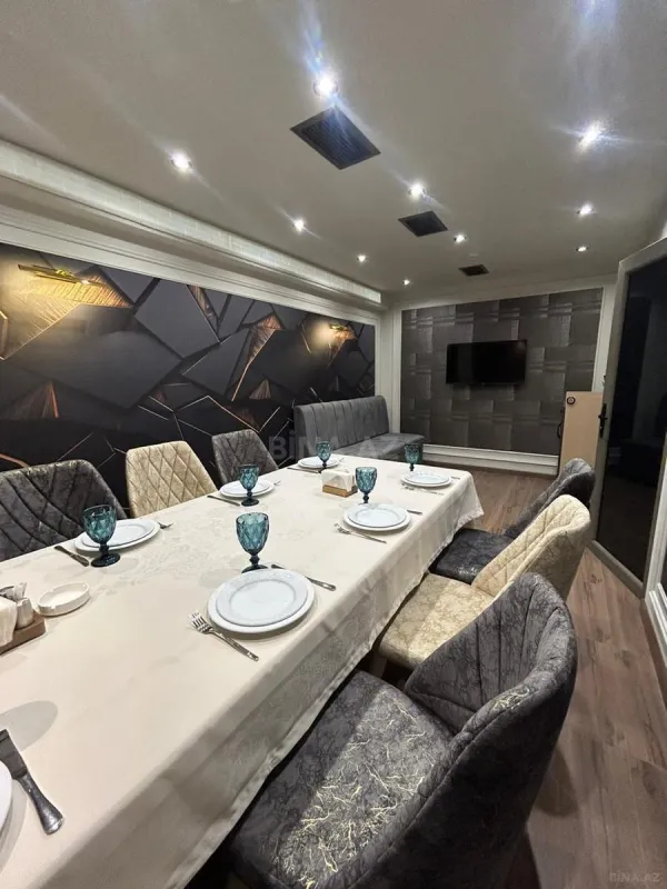 Satılır obyekt 550 m²