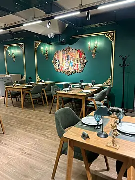 Satılır obyekt 550 m²