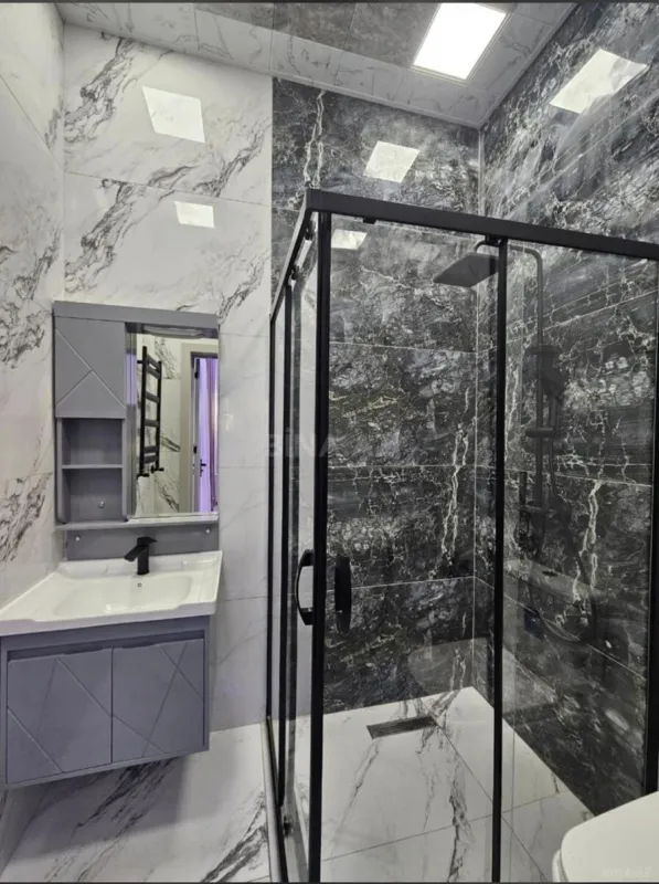 Satılır 5 otaqlı həyət evi 150 m²