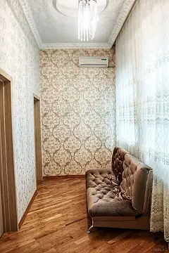 Kirayə verilir 2 otaqlı mənzil 70 m²