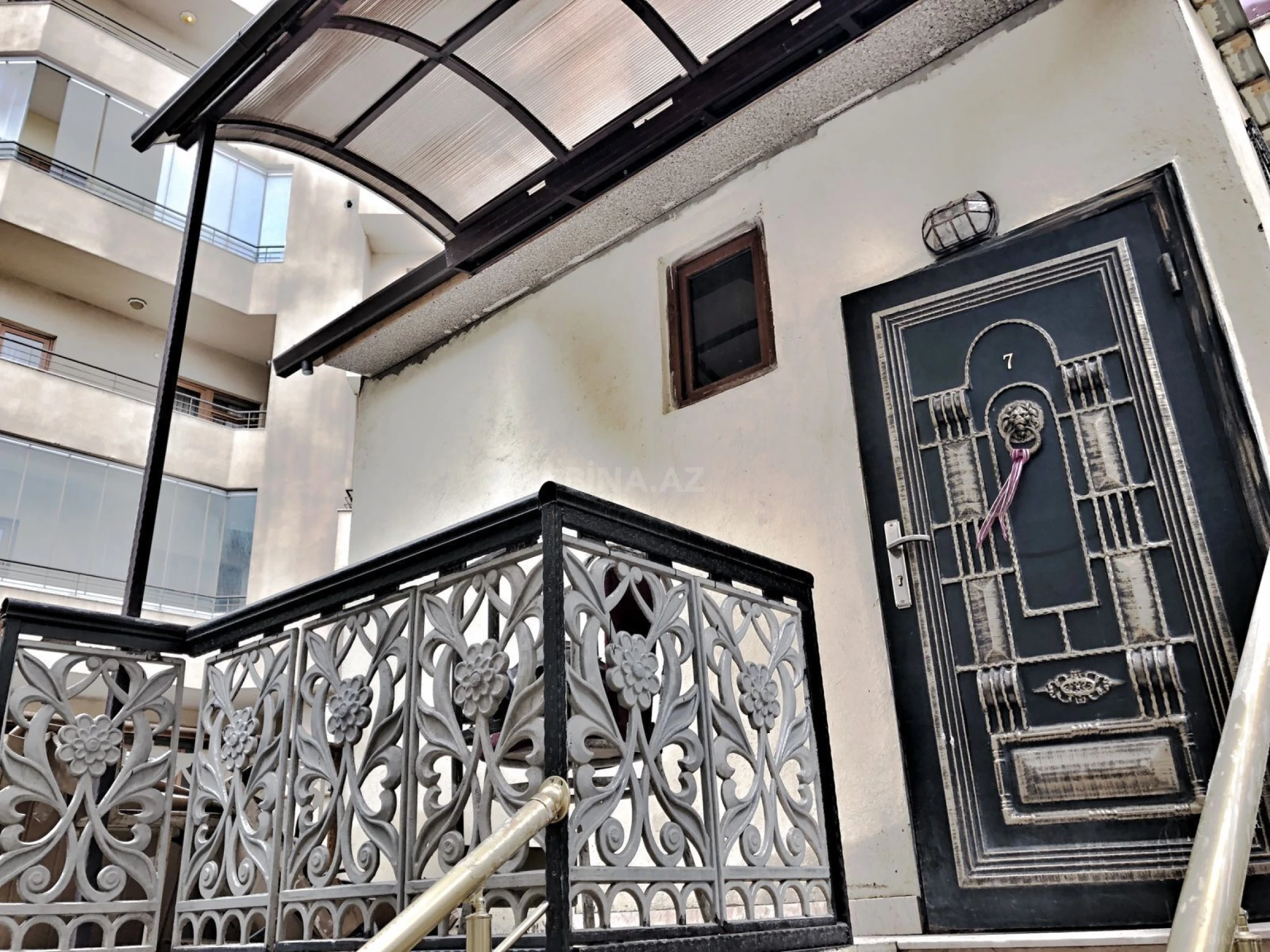 Kirayə verilir 2 otaqlı mənzil 70 m²