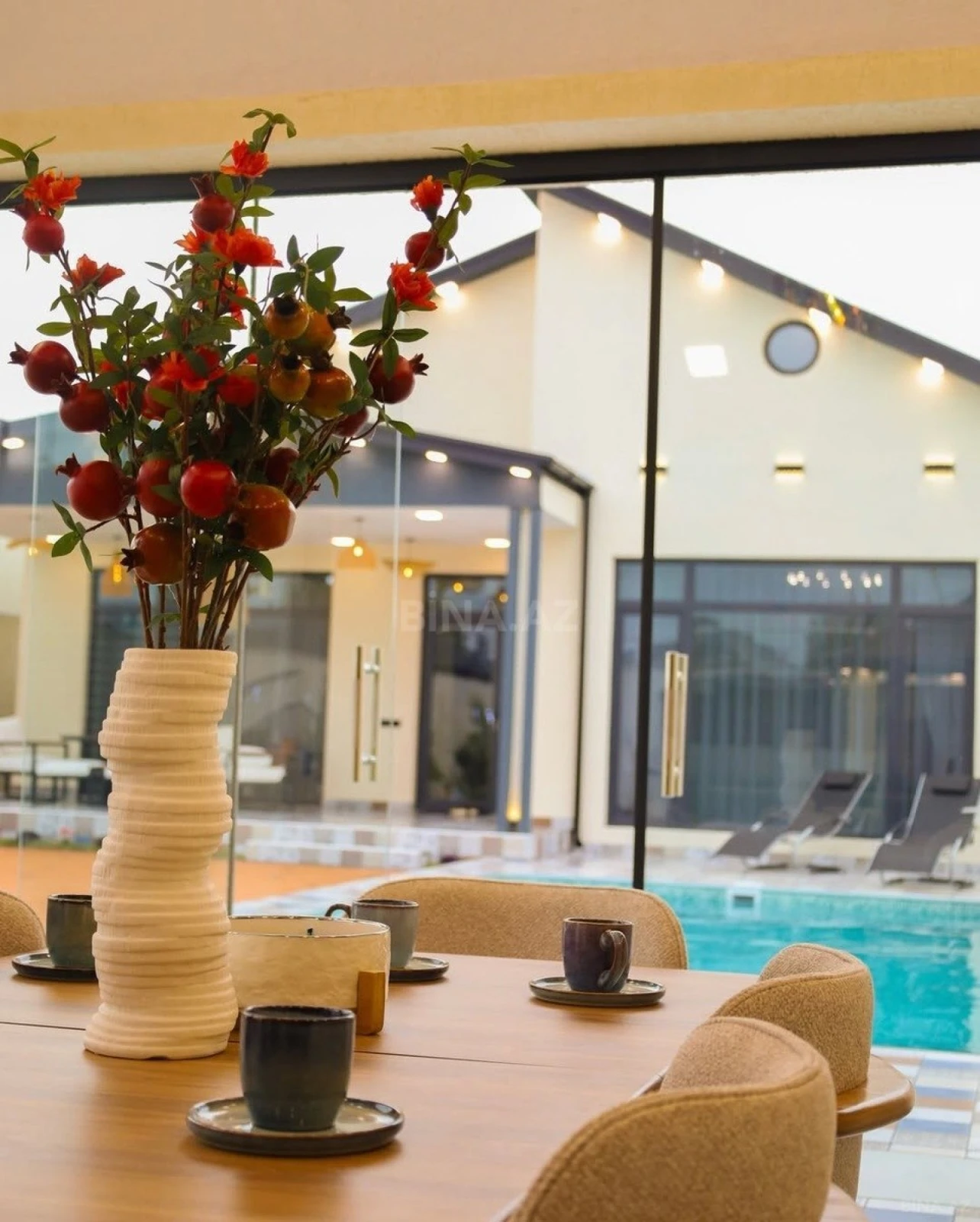 Kirayə verilir 4 otaqlı həyət evi 250 m²