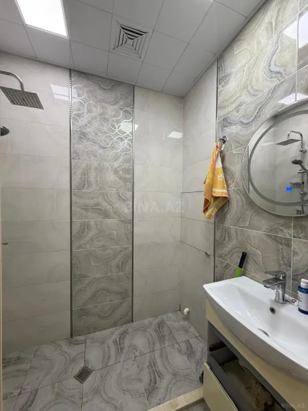Satılır 2 otaqlı mənzil 86 m²