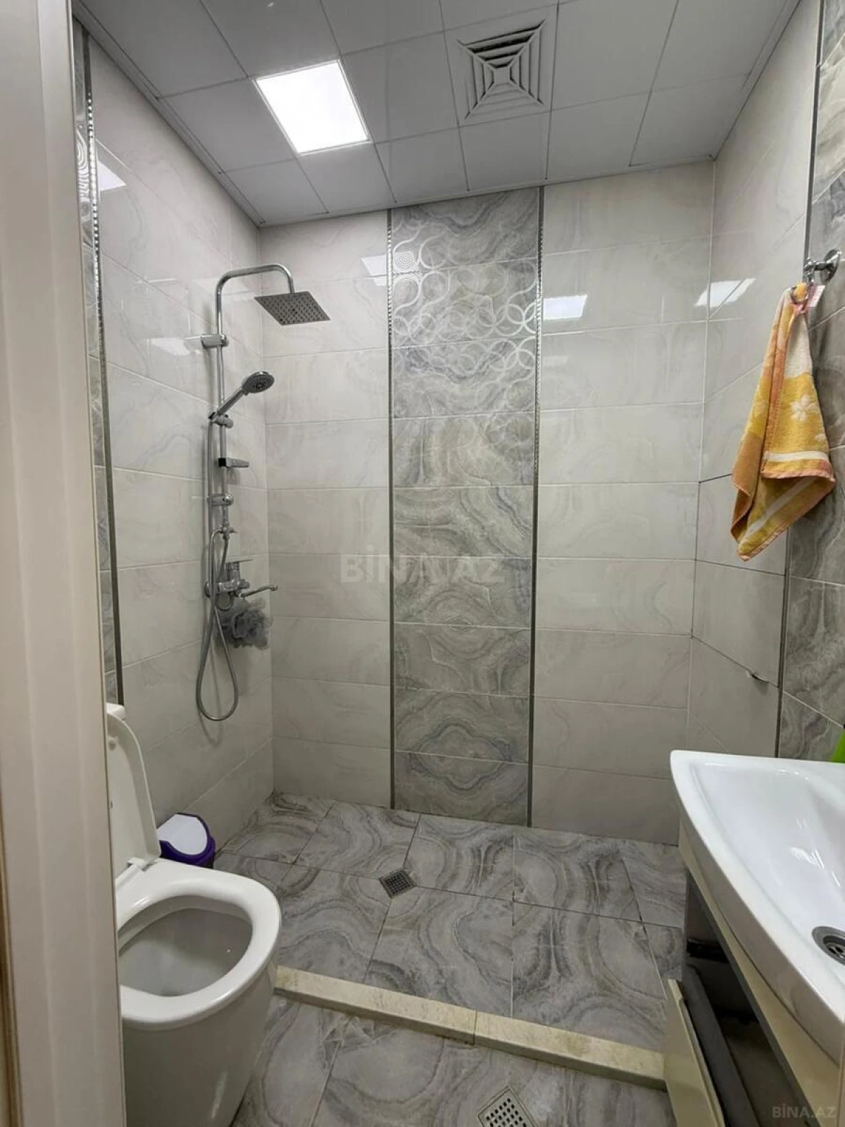Satılır 2 otaqlı mənzil 86 m²