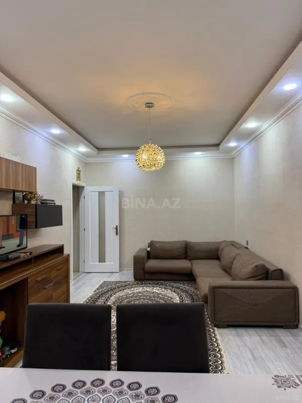 Satılır 2 otaqlı mənzil 86 m²