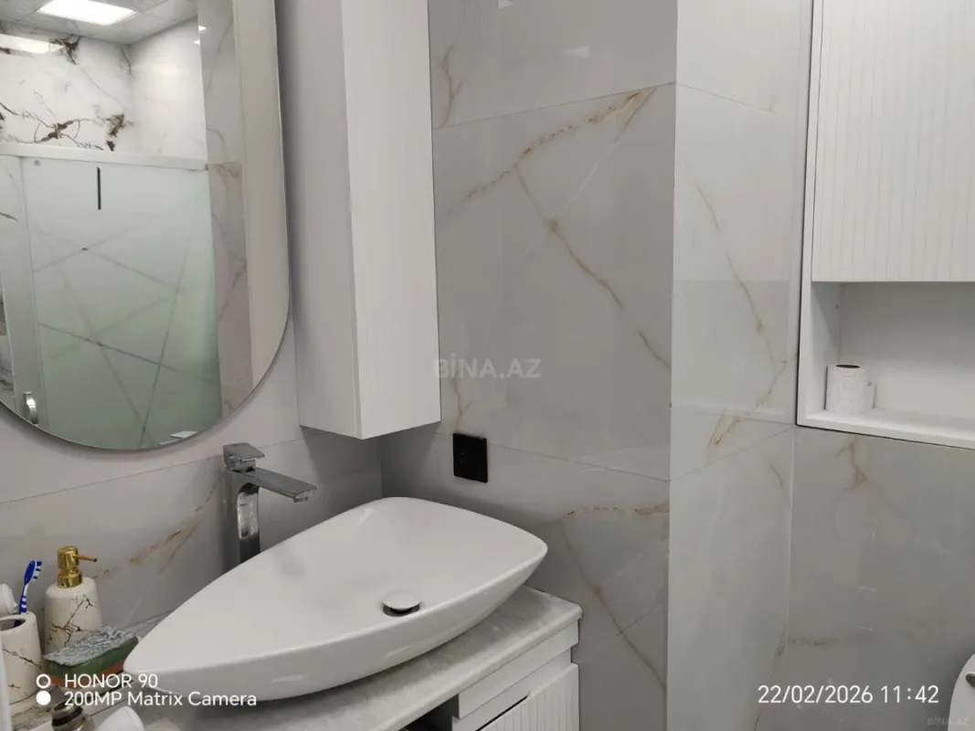 Kirayə verilir 2 otaqlı mənzil 70 m²