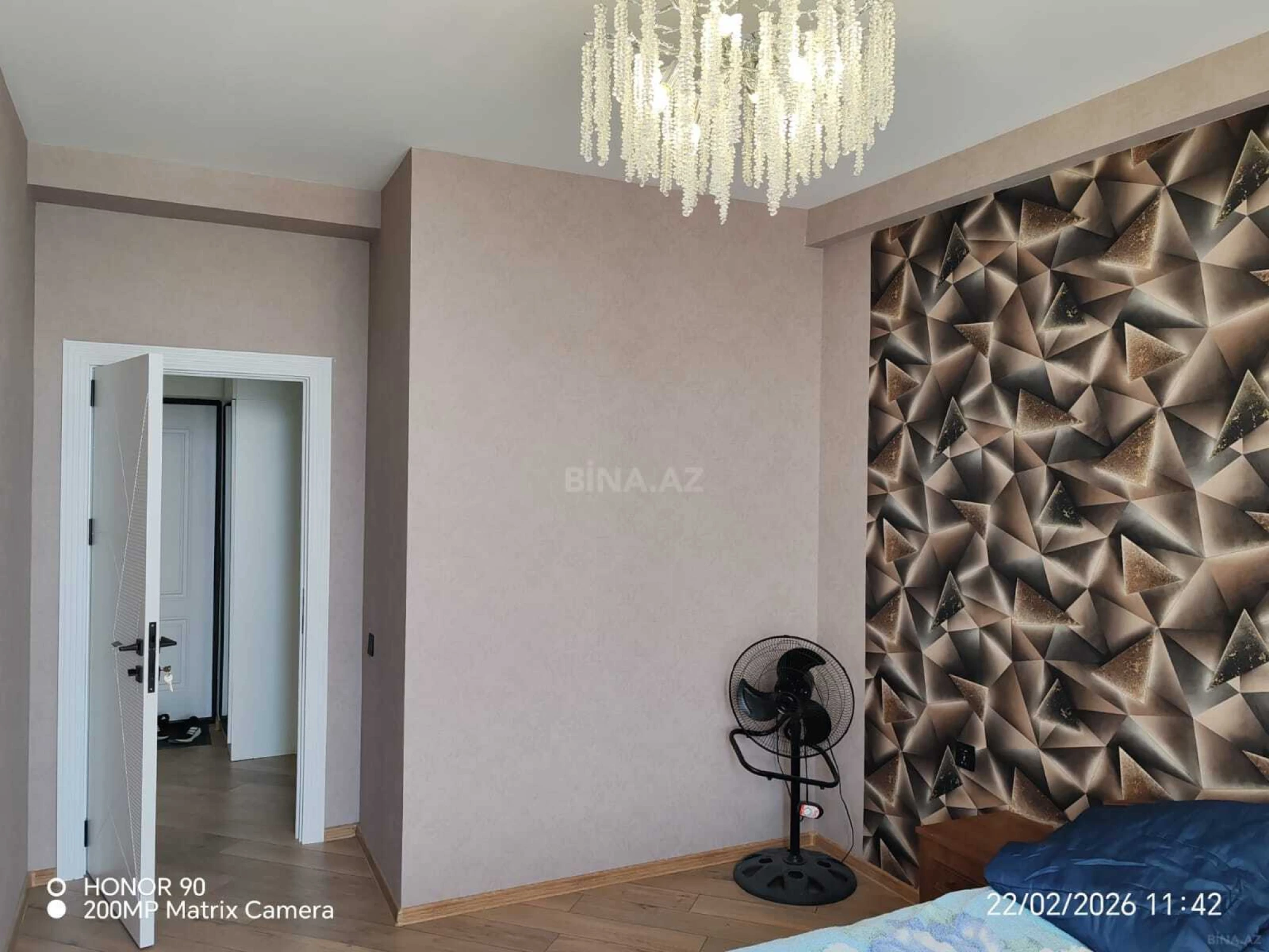 Kirayə verilir 2 otaqlı mənzil 70 m²