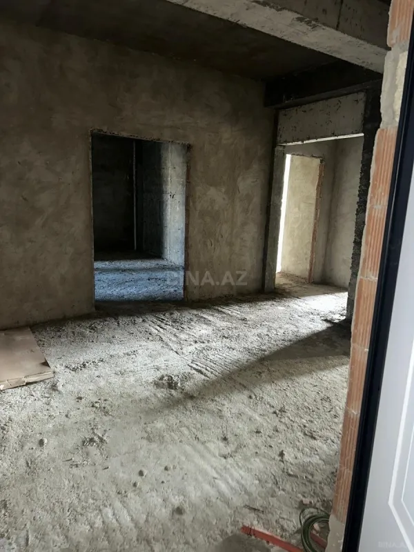 Satılır 3 otaqlı mənzil 157 m²