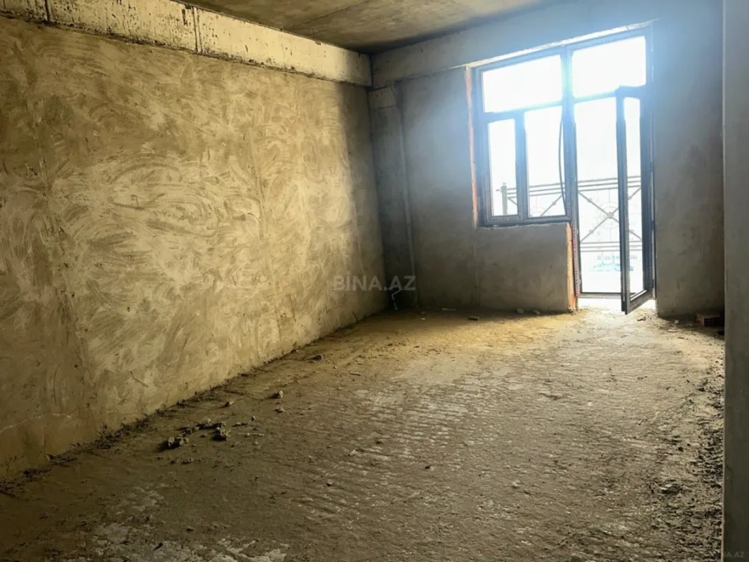 Satılır 3 otaqlı mənzil 157 m²