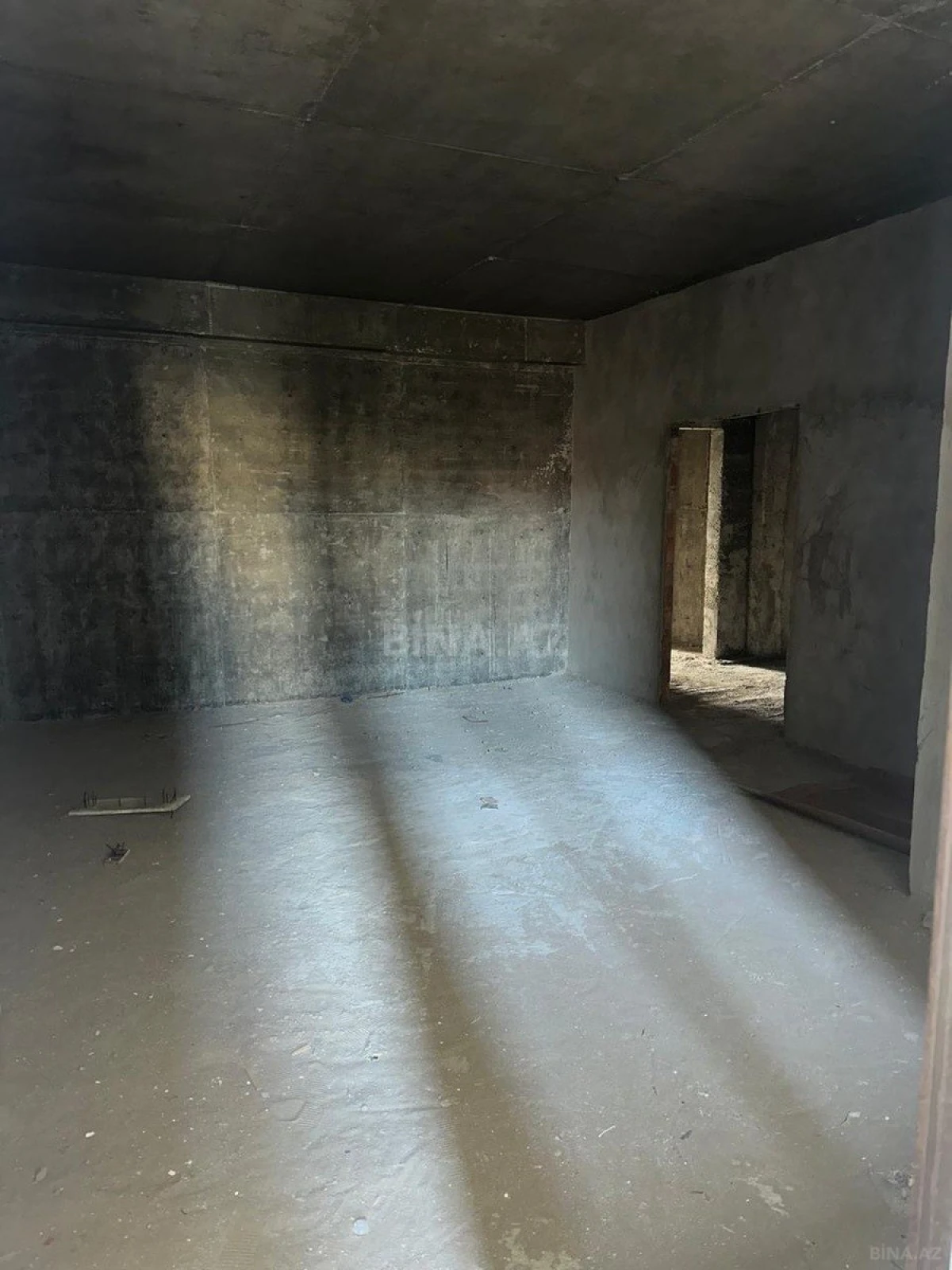 Satılır 3 otaqlı mənzil 157 m²