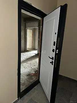 Satılır 3 otaqlı mənzil 157 m²