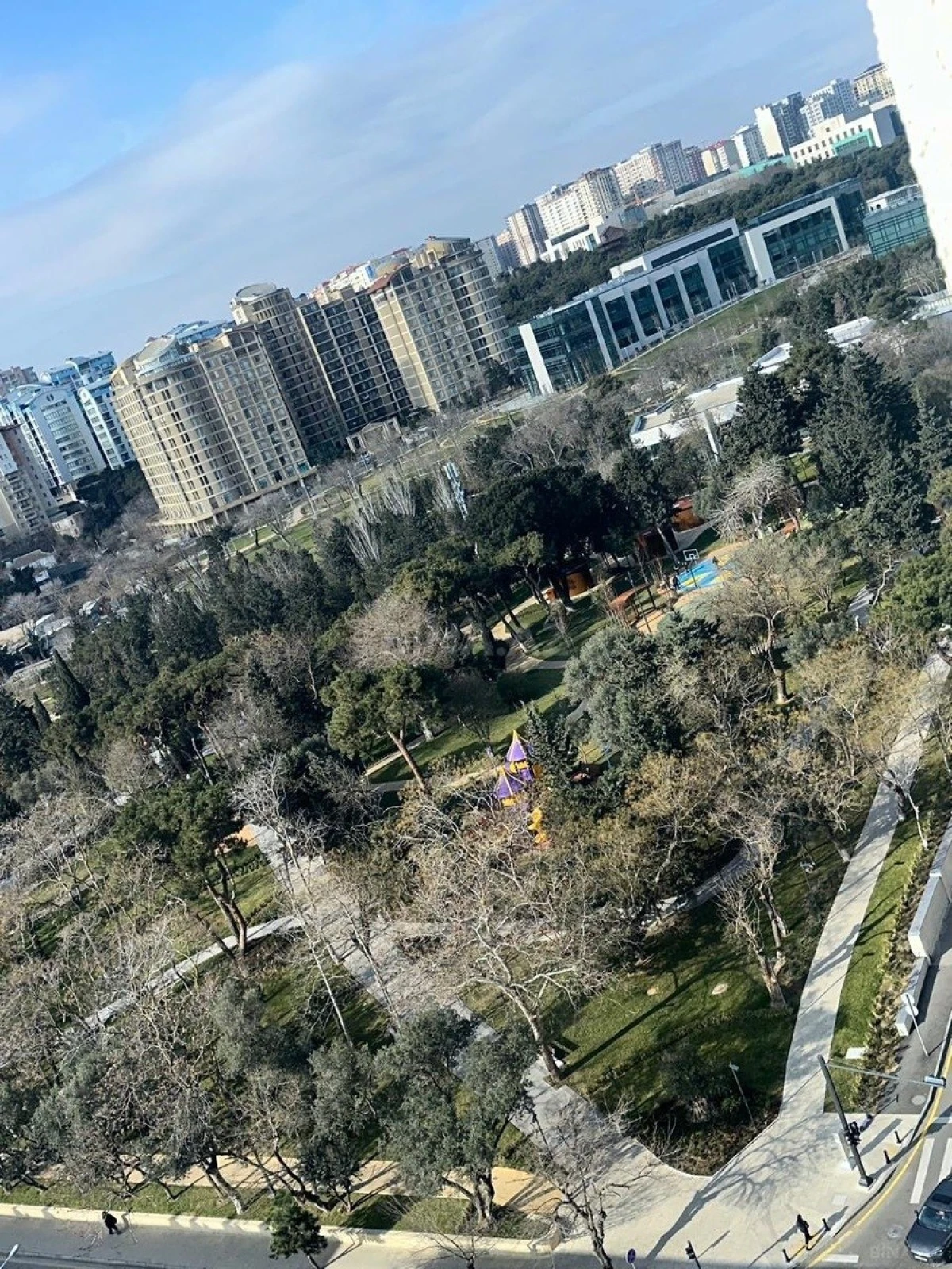 Satılır 3 otaqlı mənzil 157 m²