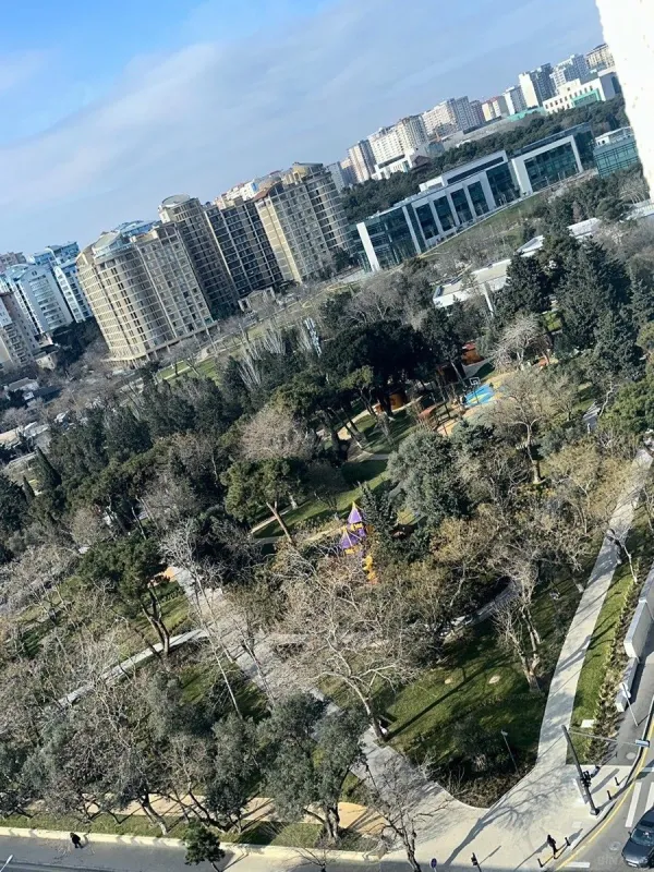 Satılır 3 otaqlı mənzil 157 m²