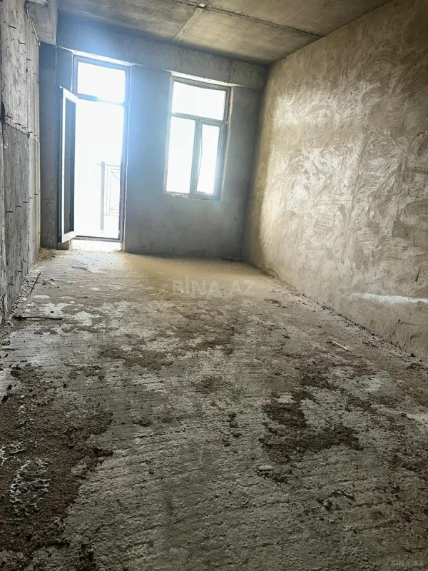 Satılır 3 otaqlı mənzil 157 m²