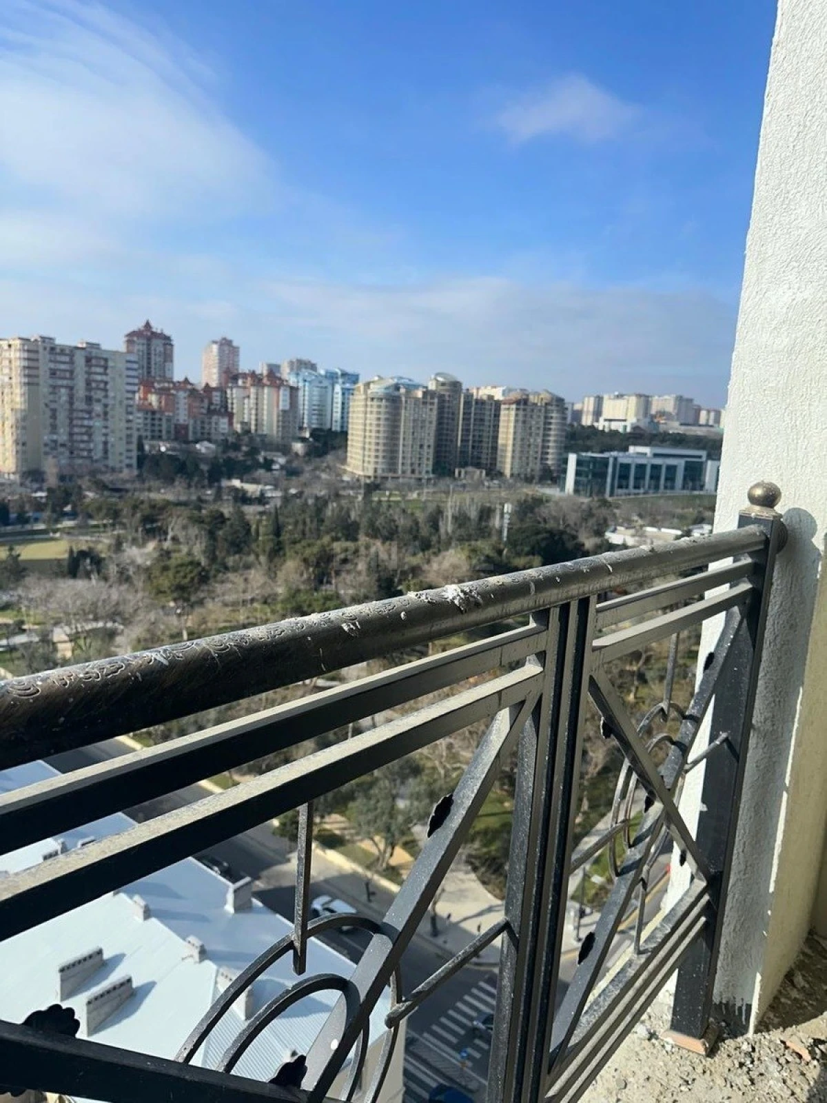 Satılır 3 otaqlı mənzil 157 m²