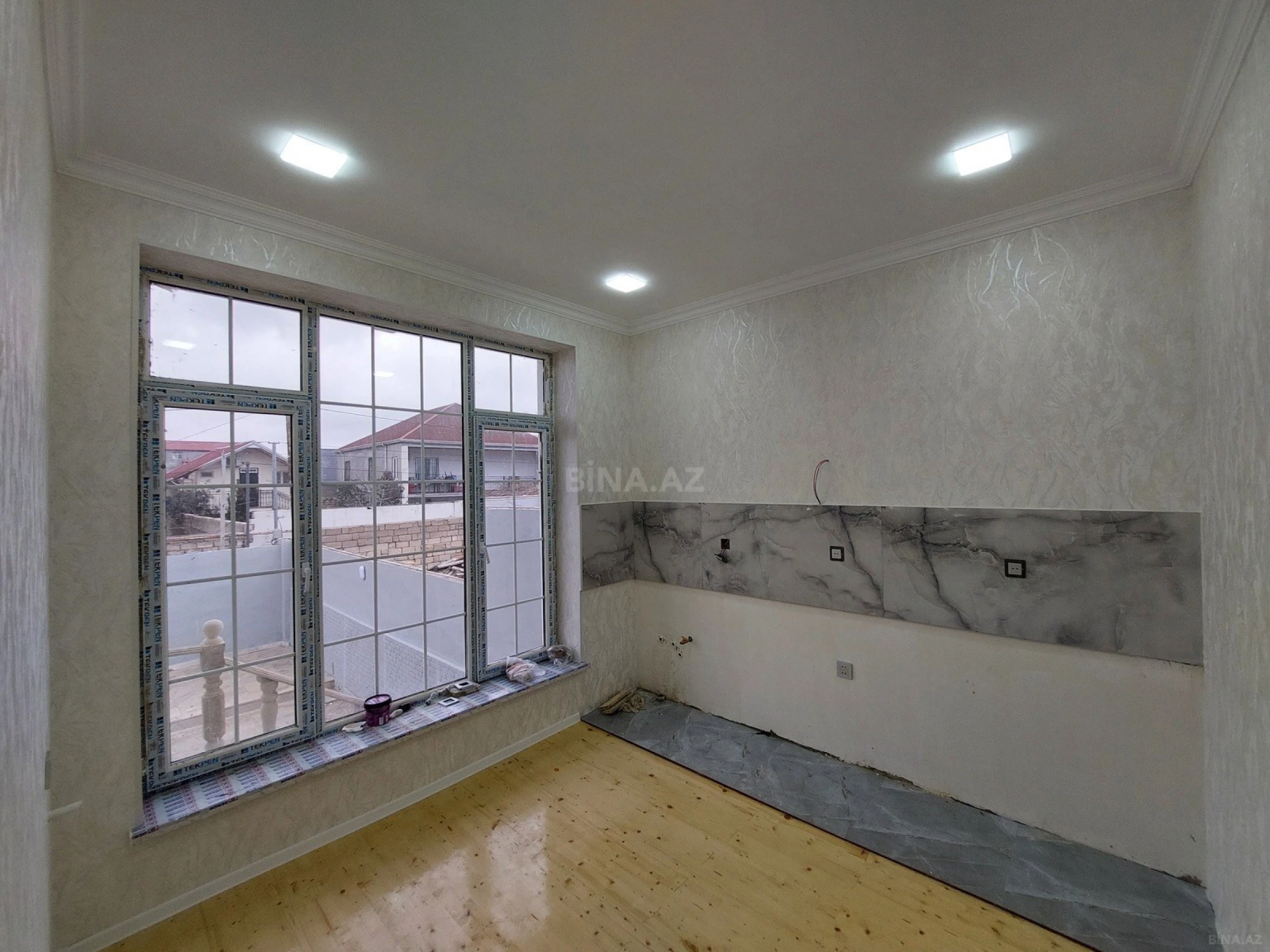Satılır 4 otaqlı həyət evi 124 m²