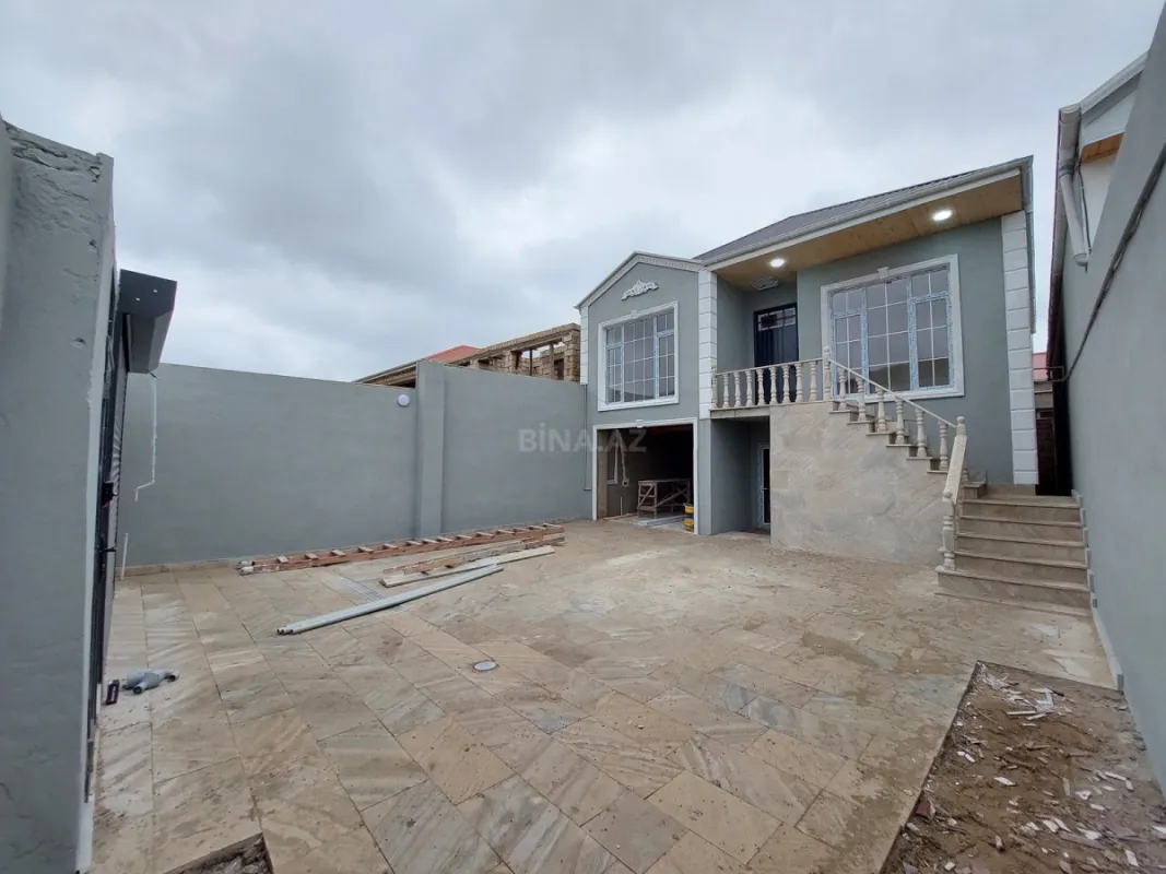 Satılır 4 otaqlı həyət evi 124 m²