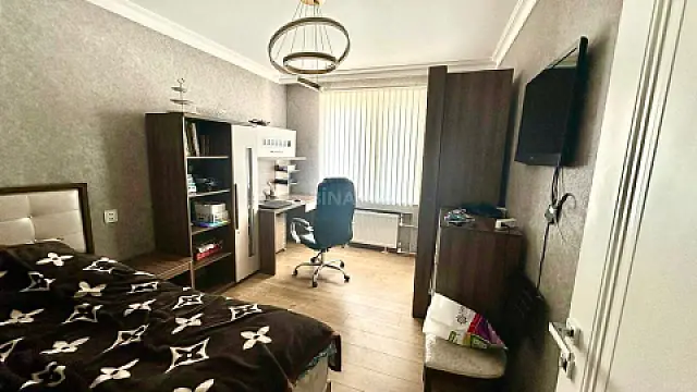 Satılır 3 otaqlı mənzil 85 m²