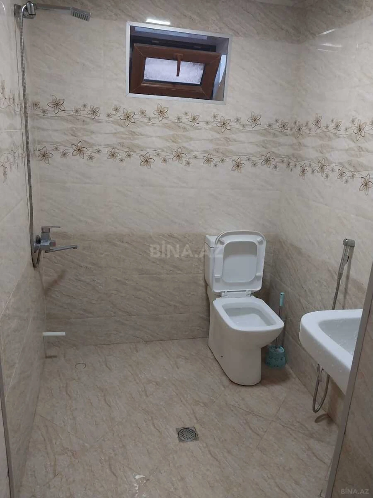Satılır 1 otaqlı mənzil 40 m²