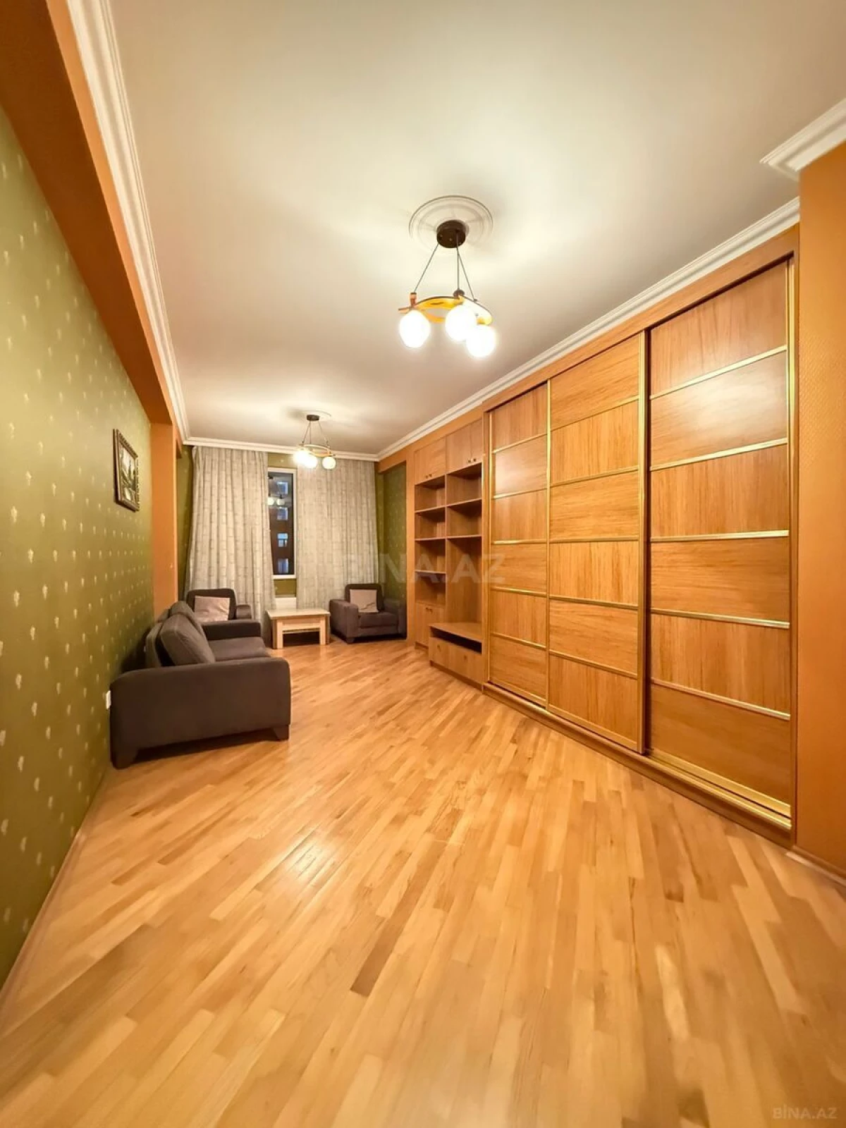 Satılır 3 otaqlı mənzil 115 m²