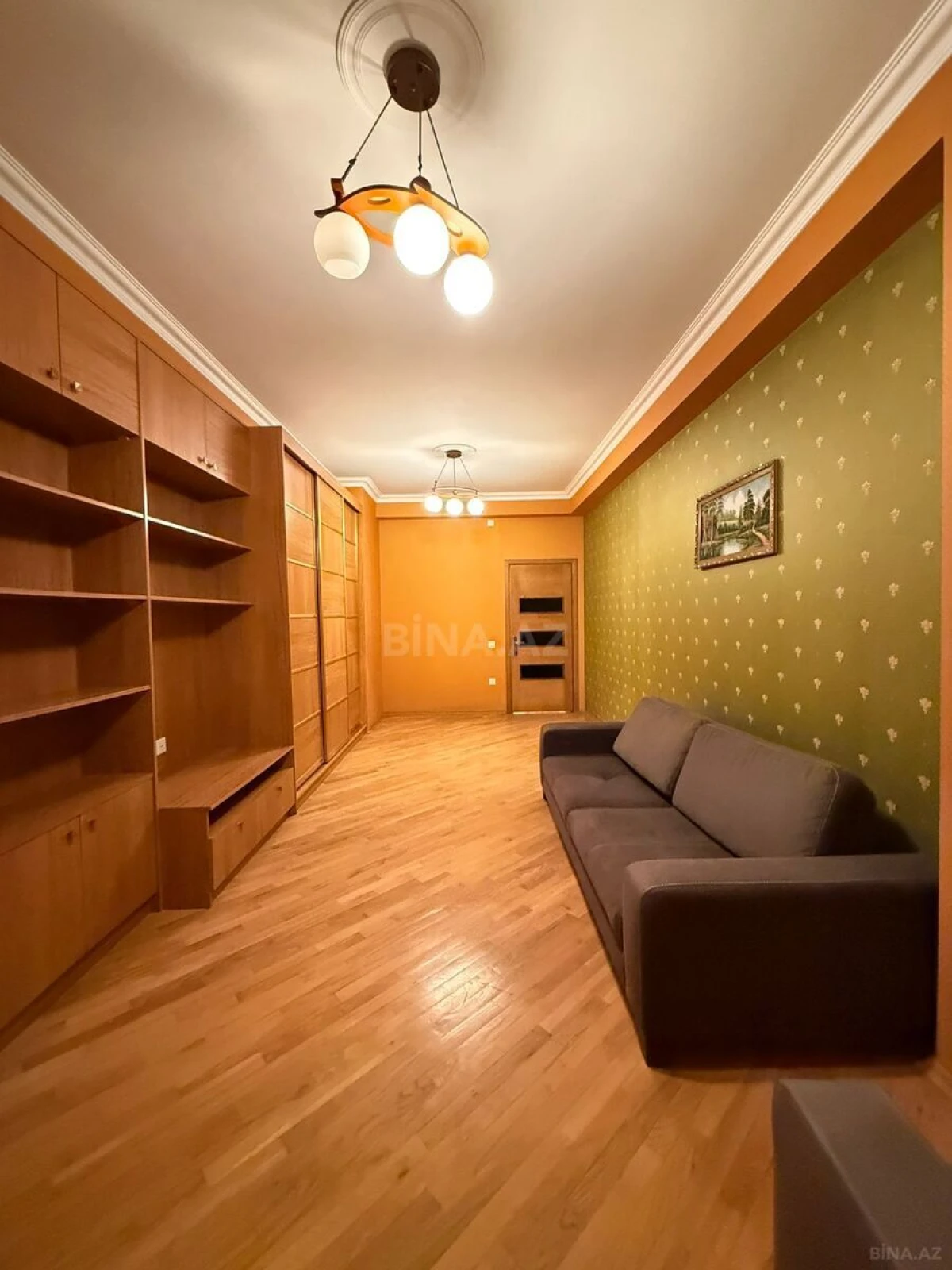Satılır 3 otaqlı mənzil 115 m²