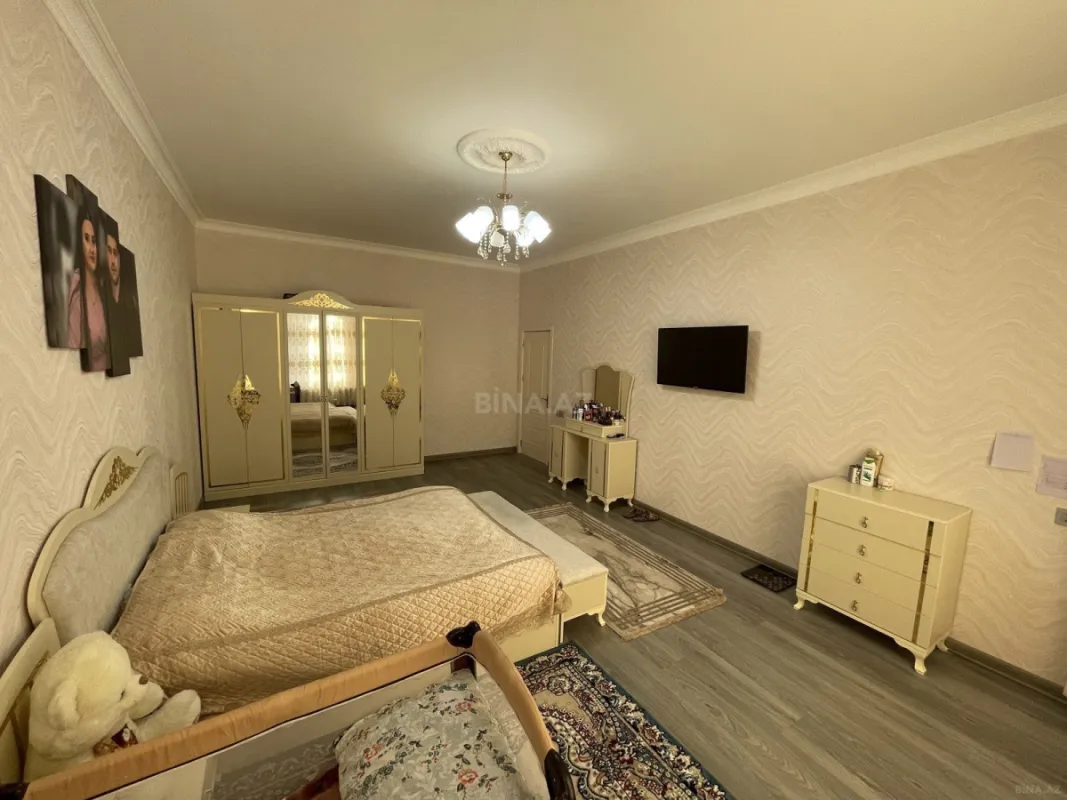 Satılır 6 otaqlı həyət evi 180 m²