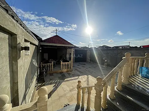 Satılır 6 otaqlı həyət evi 180 m²