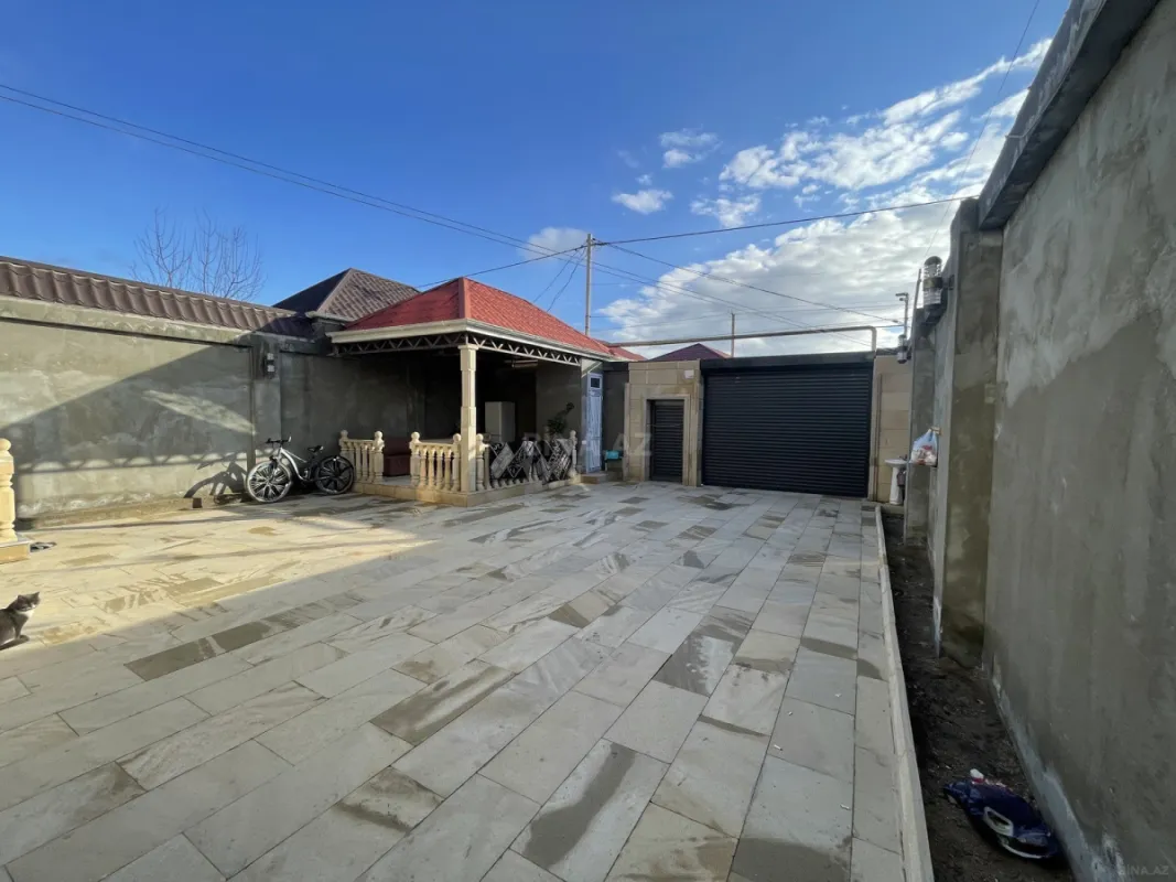 Satılır 6 otaqlı həyət evi 180 m²