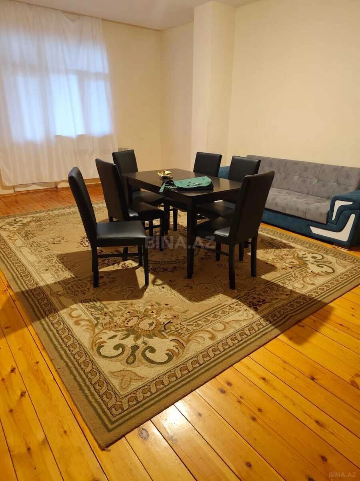 Satılır 3 otaqlı mənzil 120 m²