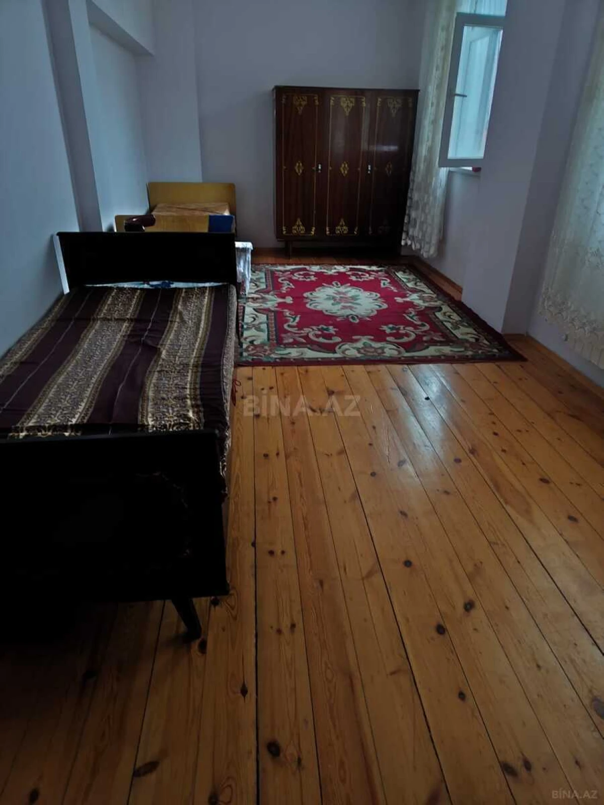 Satılır 3 otaqlı mənzil 120 m²