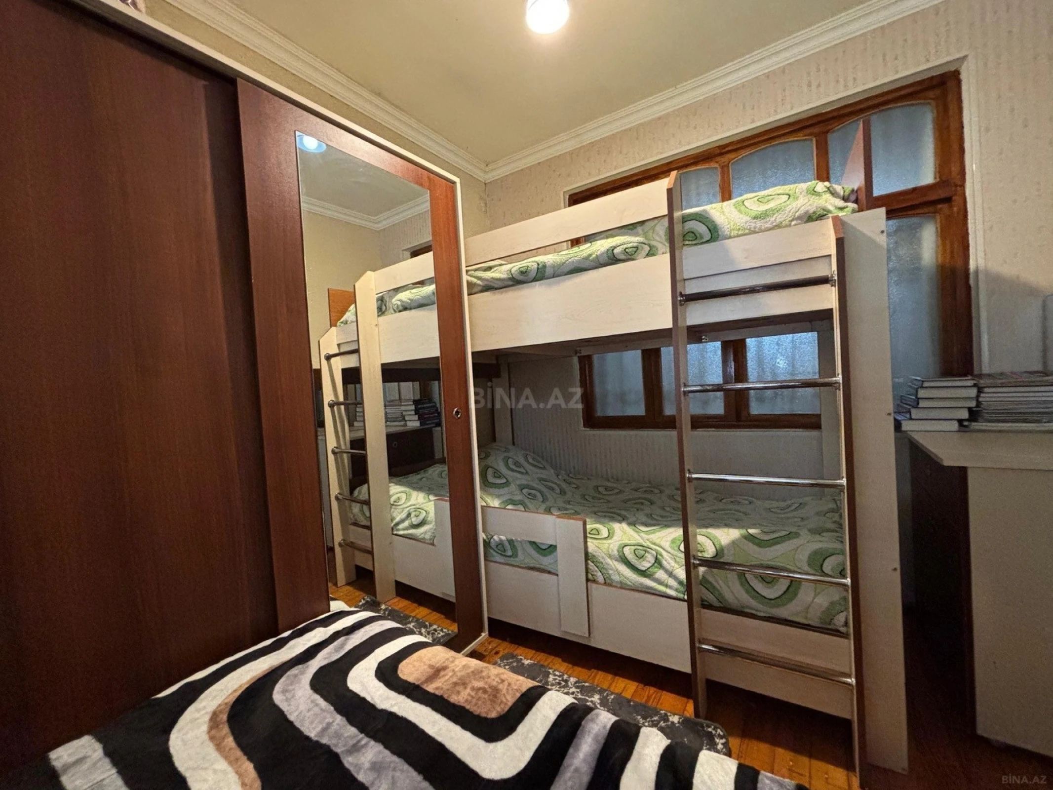 Satılır 3 otaqlı mənzil 50 m²