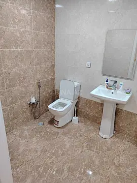 Satılır 2 otaqlı mənzil 81 m²