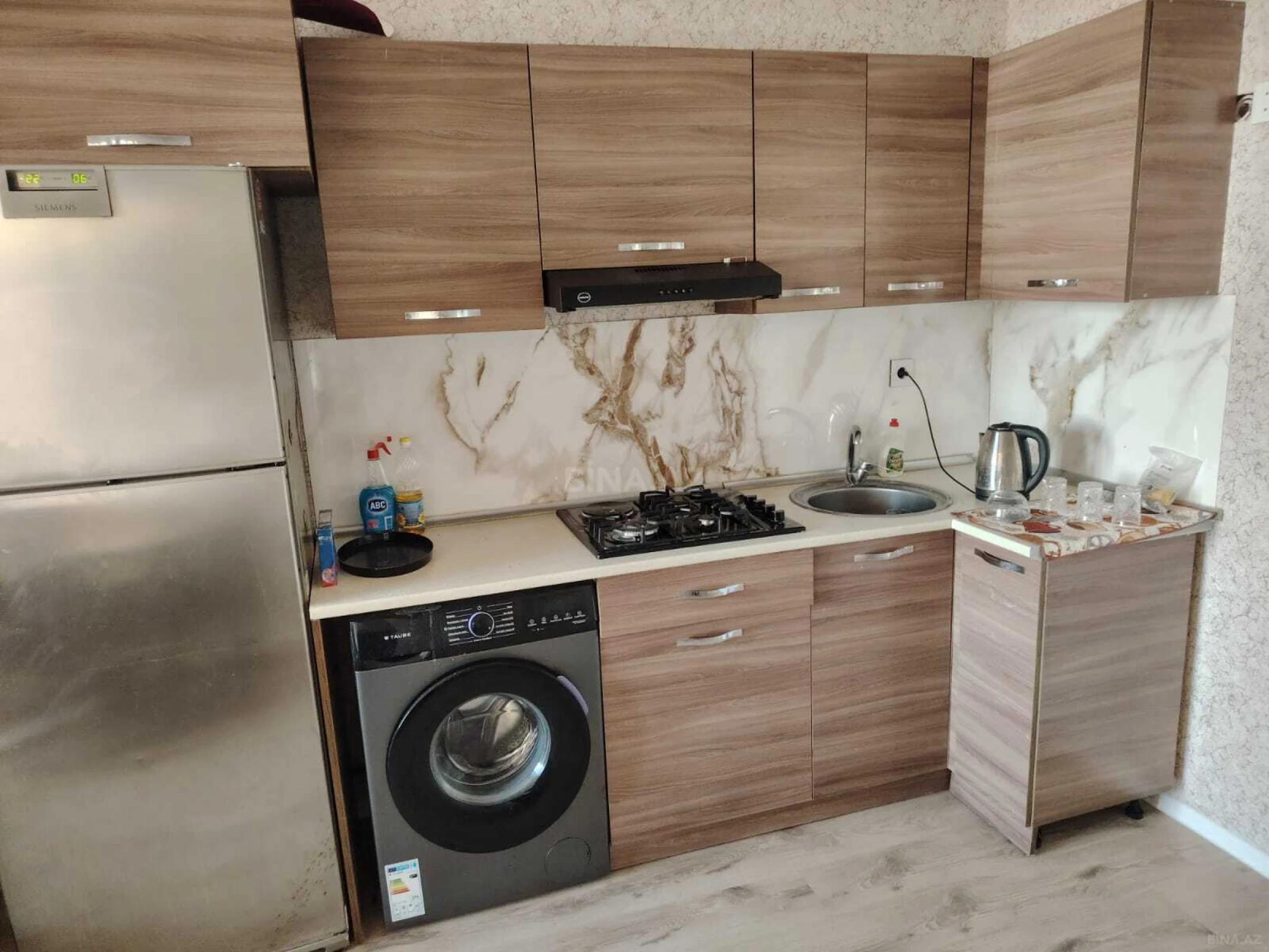 Satılır 2 otaqlı mənzil 81 m²