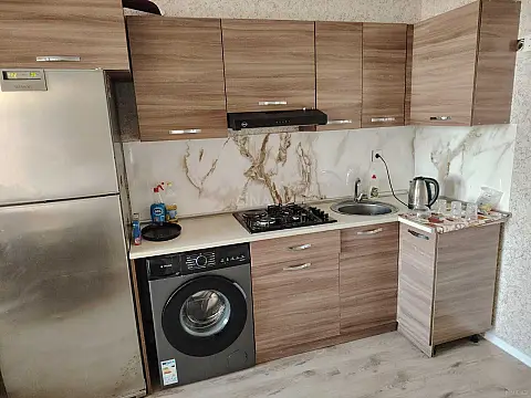 Satılır 2 otaqlı mənzil 81 m²