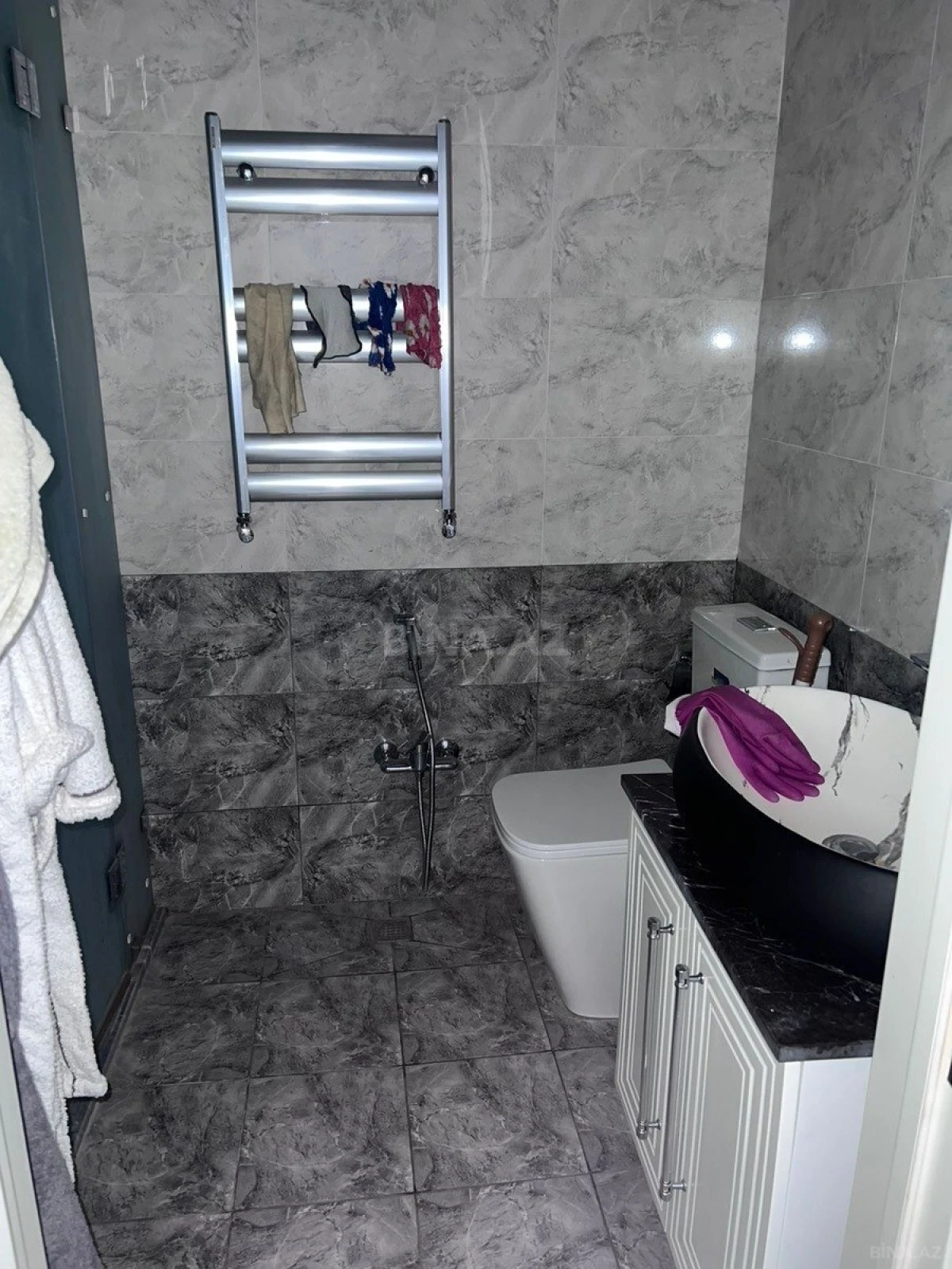 Satılır 2 otaqlı mənzil 68 m²