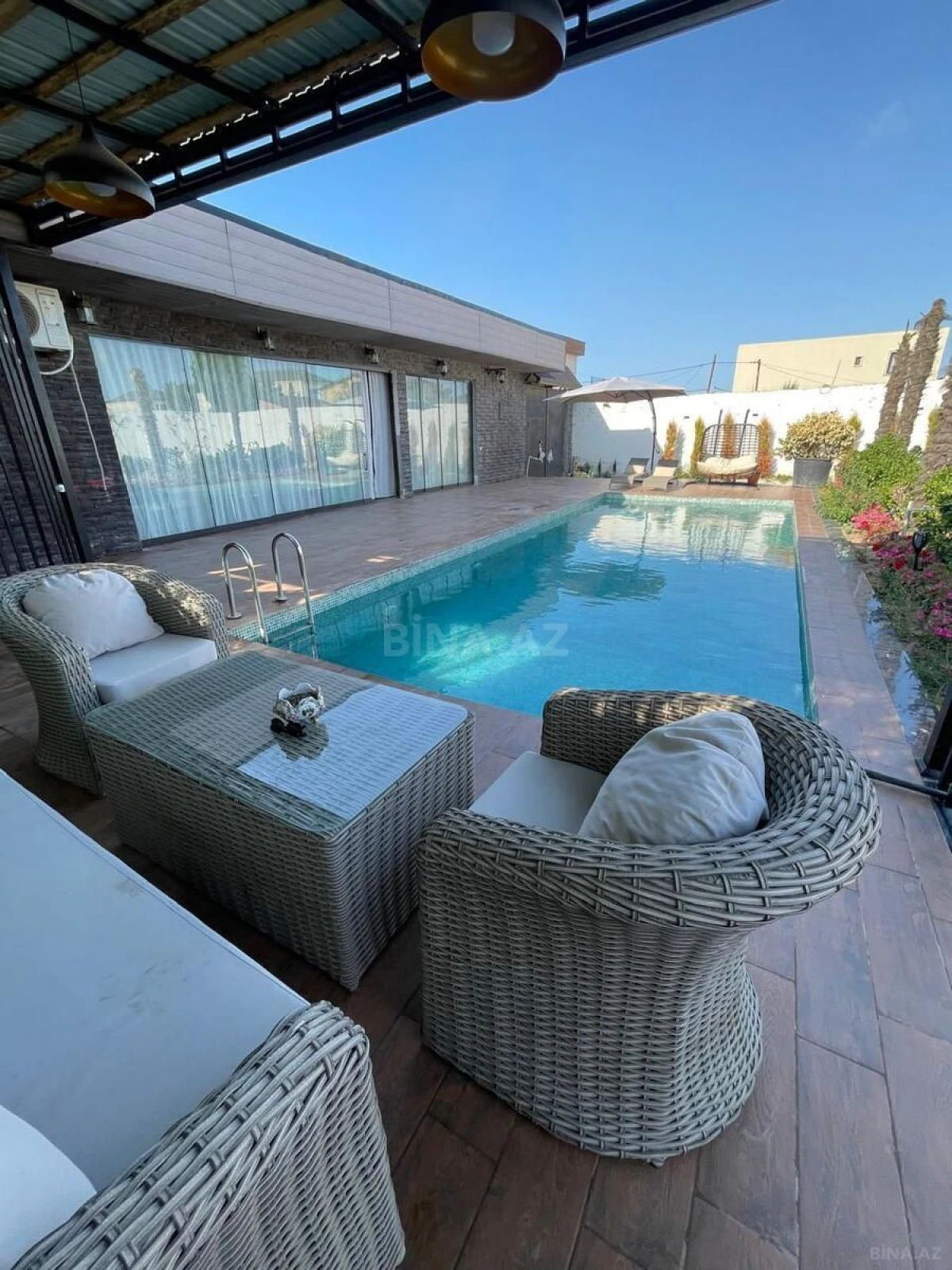 Kirayə verilir 3 otaqlı həyət evi 220 m²