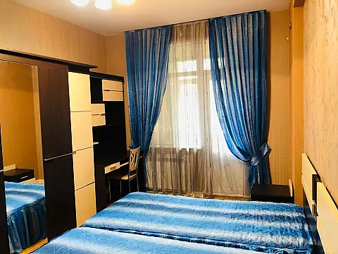 Kirayə verilir 3 otaqlı mənzil 120 m²
